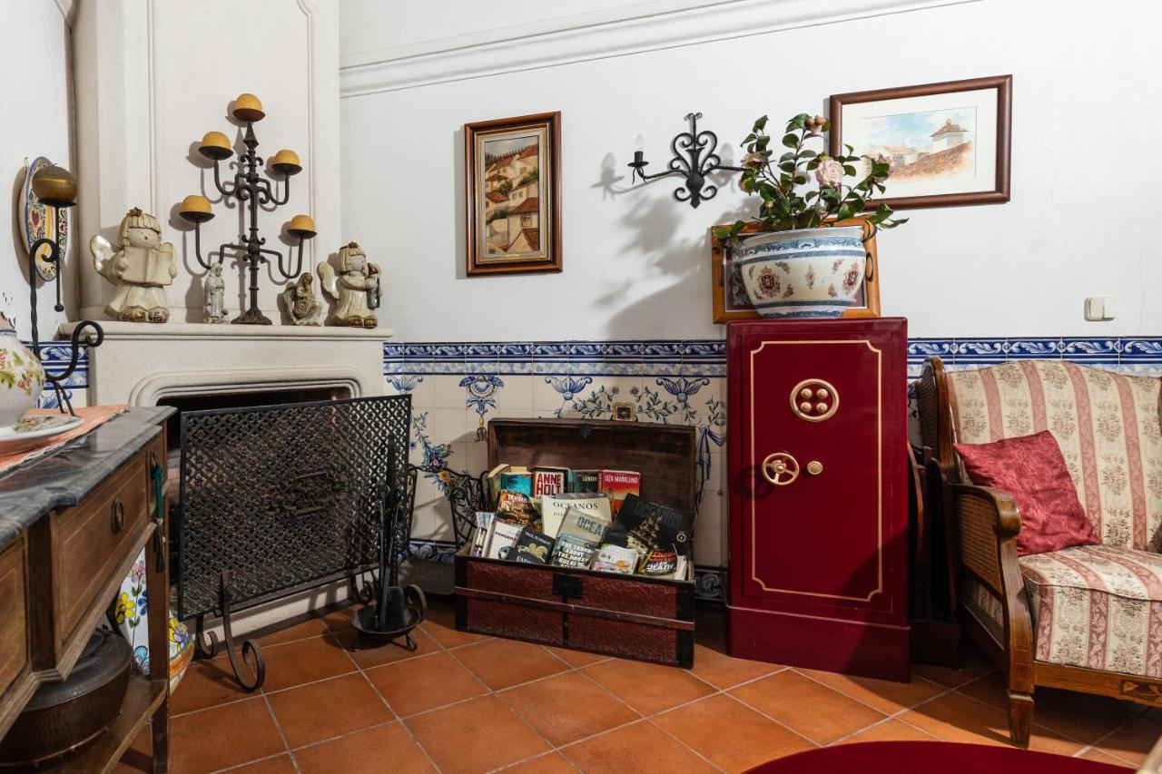 Casa De S. Thiago Do Castelo Hotel Óbidos Eksteriør billede