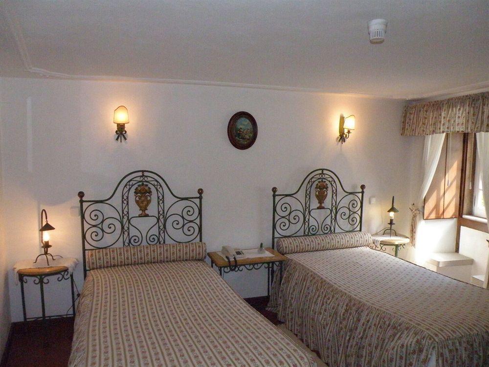 Casa De S. Thiago Do Castelo Hotel Óbidos Eksteriør billede