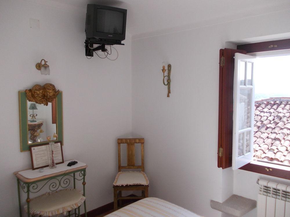 Casa De S. Thiago Do Castelo Hotel Óbidos Eksteriør billede