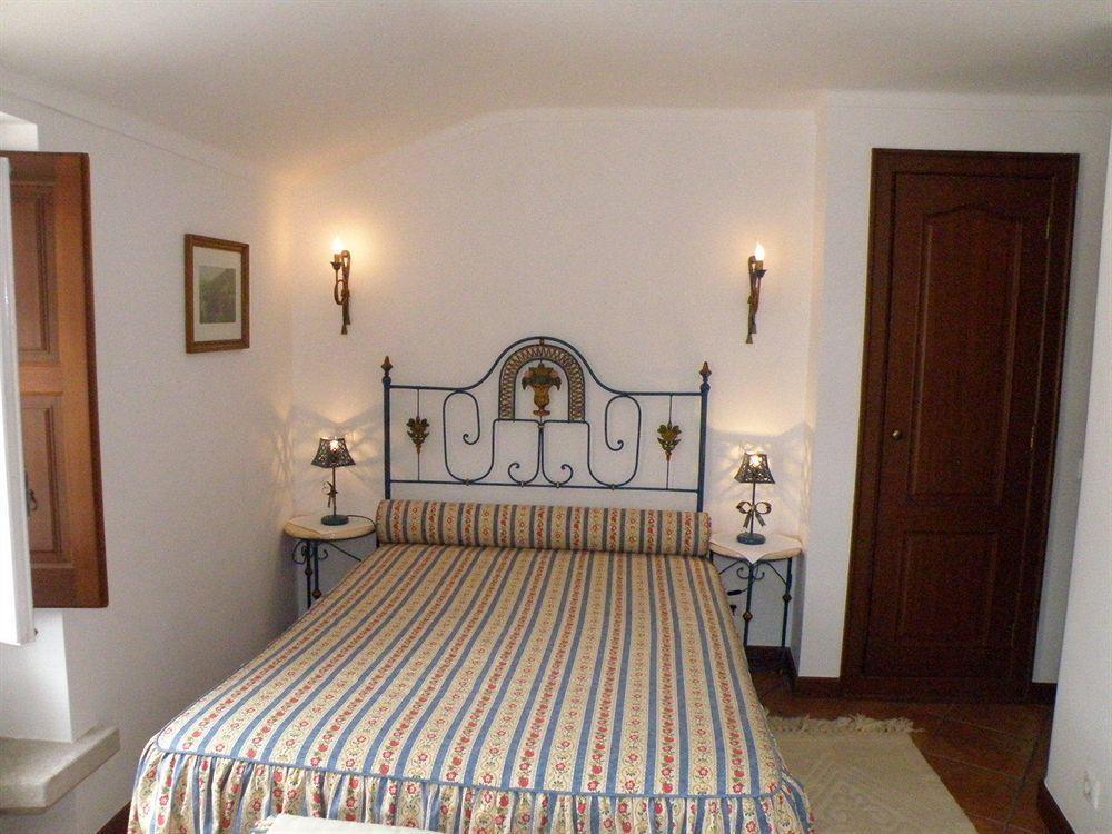 Casa De S. Thiago Do Castelo Hotel Óbidos Eksteriør billede