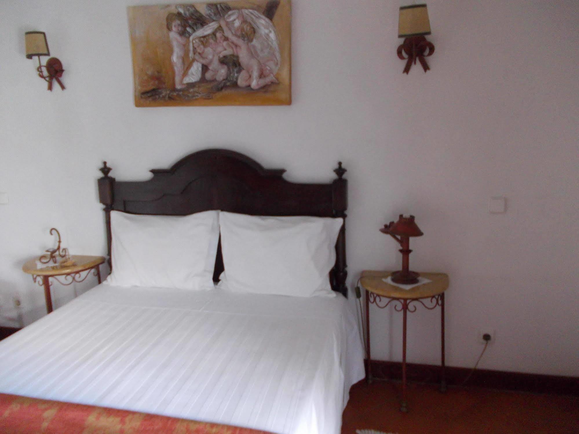 Casa De S. Thiago Do Castelo Hotel Óbidos Eksteriør billede